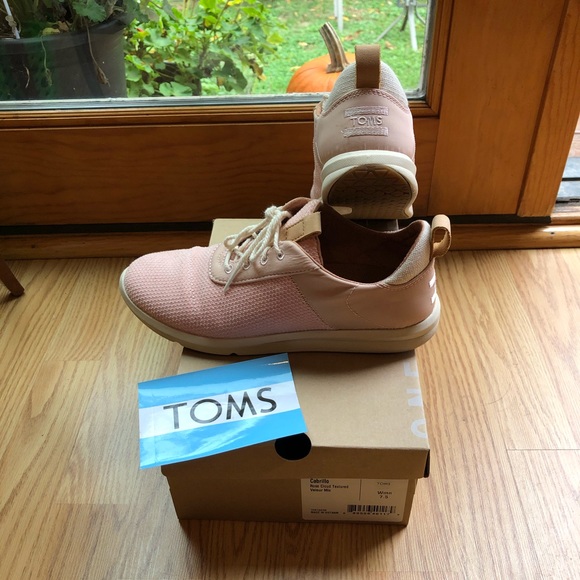 rose cloud women's cabrillo sneakers